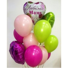 Фонтан из воздушных  шаров с гелием Маме к 8 марта с сердцами