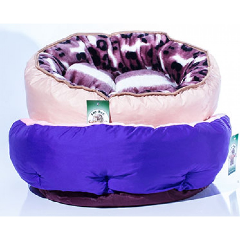 Пуфик для кошек Майра из синтепуха ГЮ-ВАС, размер 53х53см Пуфик для кошек Майра из синтепуха ГЮ-ВАС, размер 53х53см