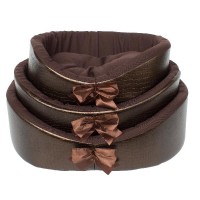 Лежанка для кошек овальная, основа из кожезаменителя коричневая, ДиАнКари разные размеры